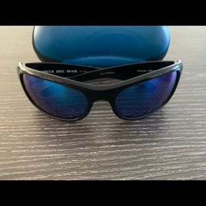 Used Men’s Costa Del Mar Sunglasses w/ Case